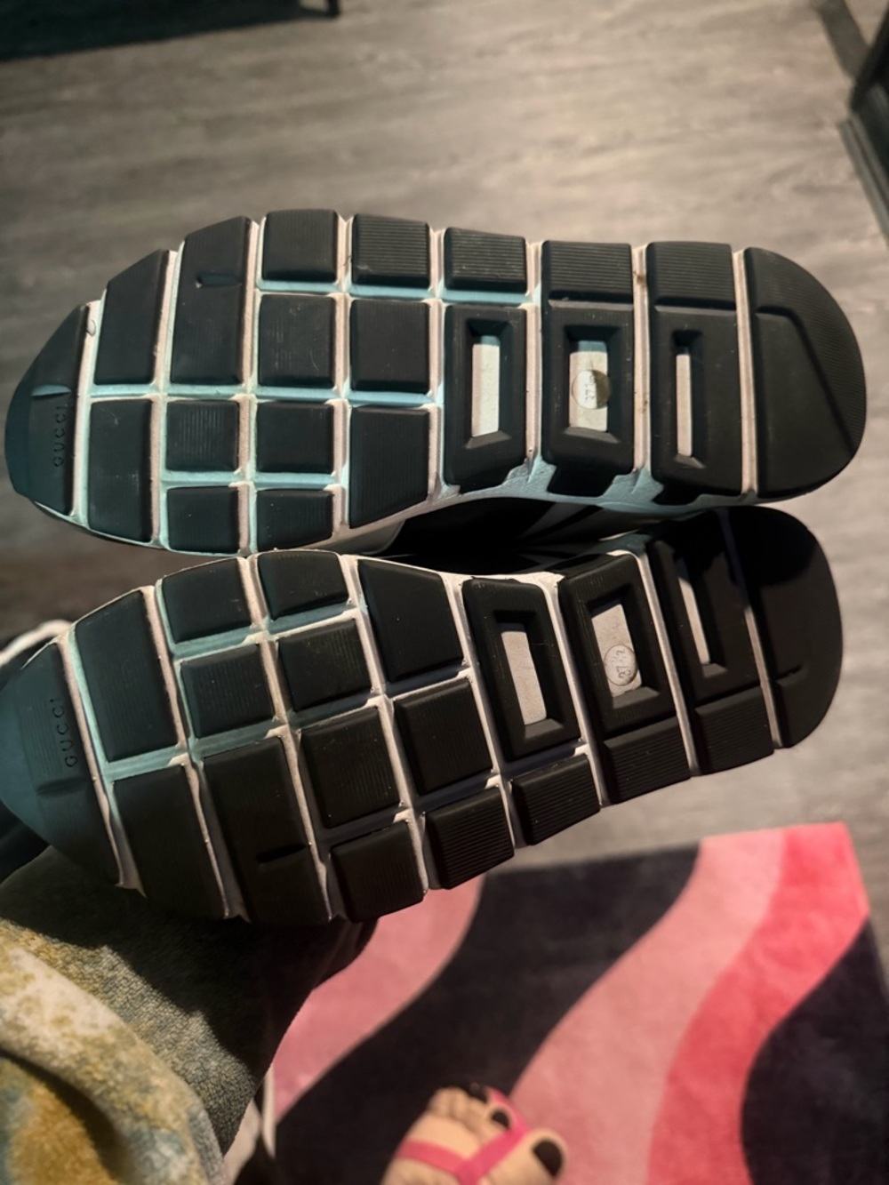 Gucci sneakers size 8 women ( can be unisex) - Picture 10 of 12